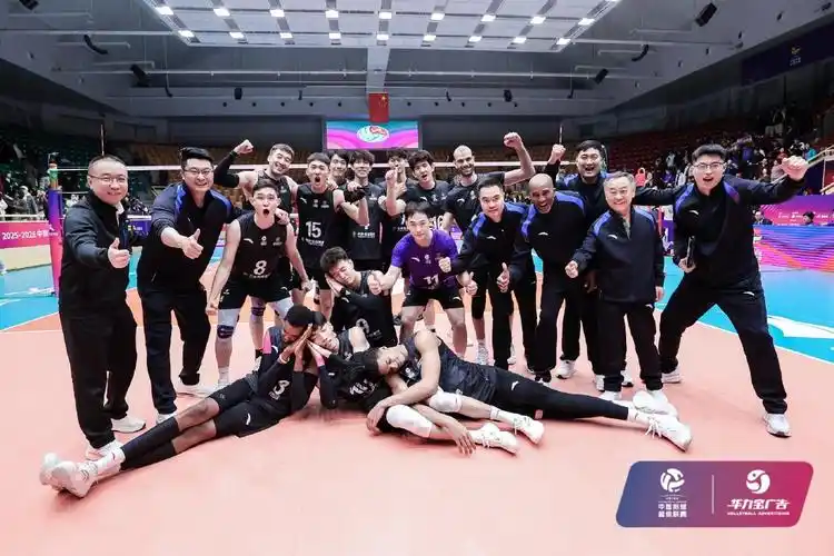 欧冠对决：多特蒙德 VS 阿森纳